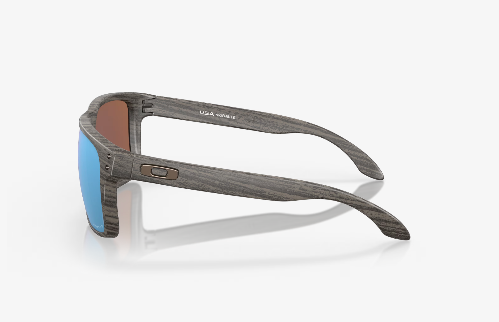 Holbrook XL - Woodgrain - Prizm Deep Water Polar