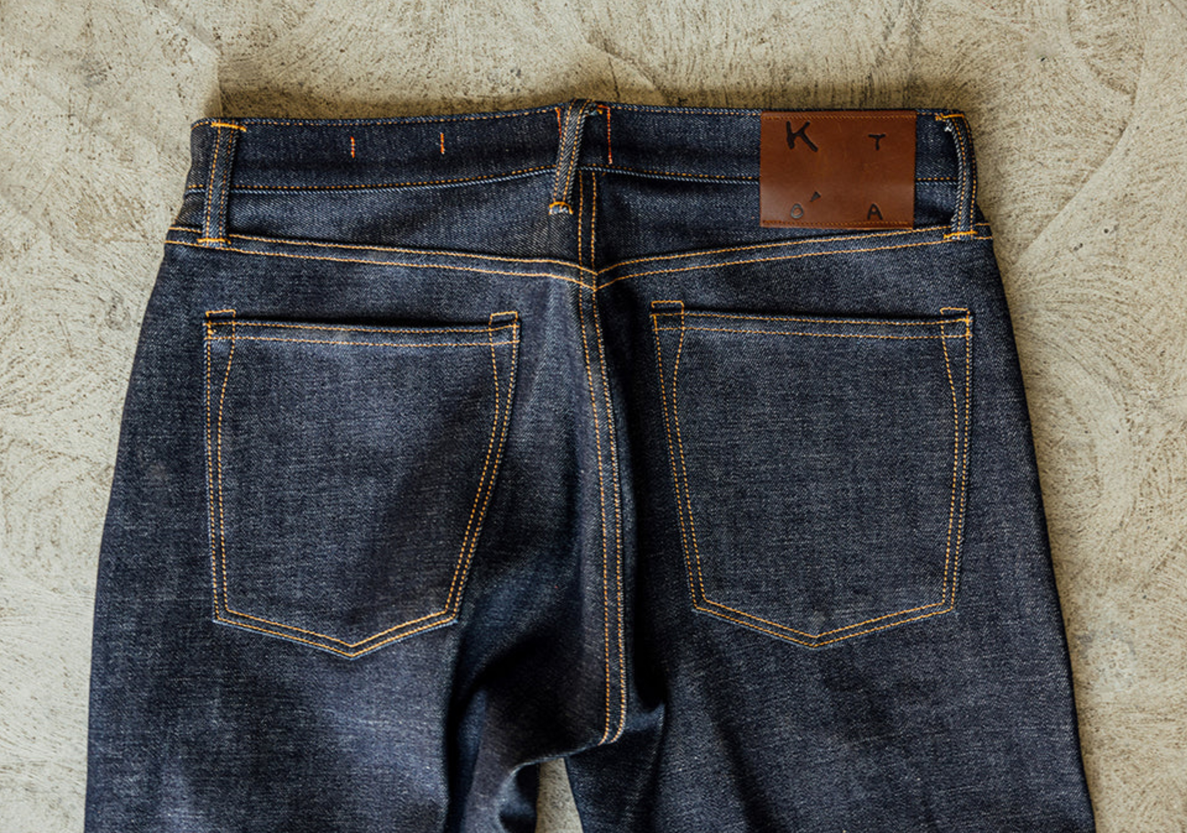 The Barrel Classic Straight - Indigo Raw 14oz Selvedge