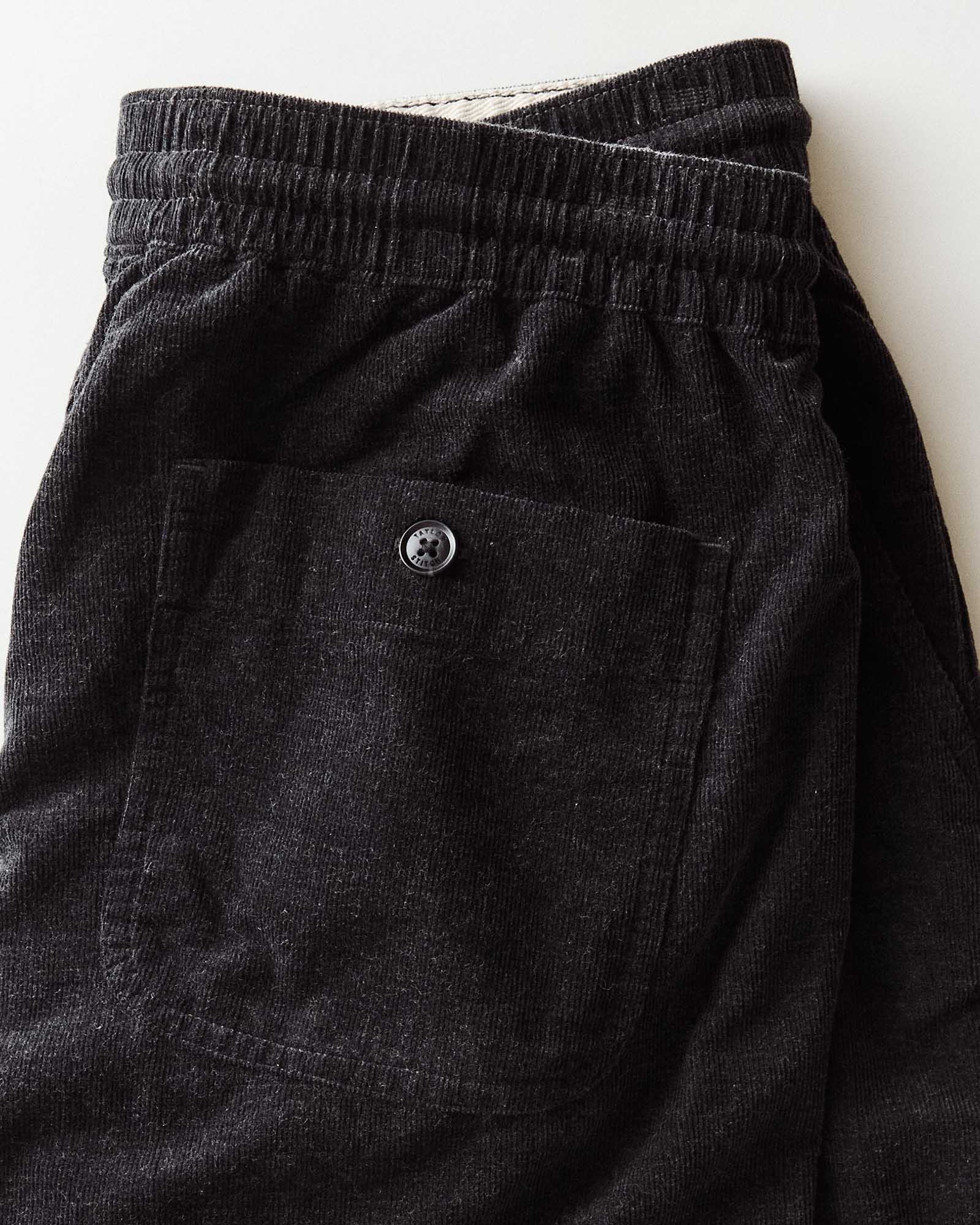 The Apres Short in Heather Coal Pincord
