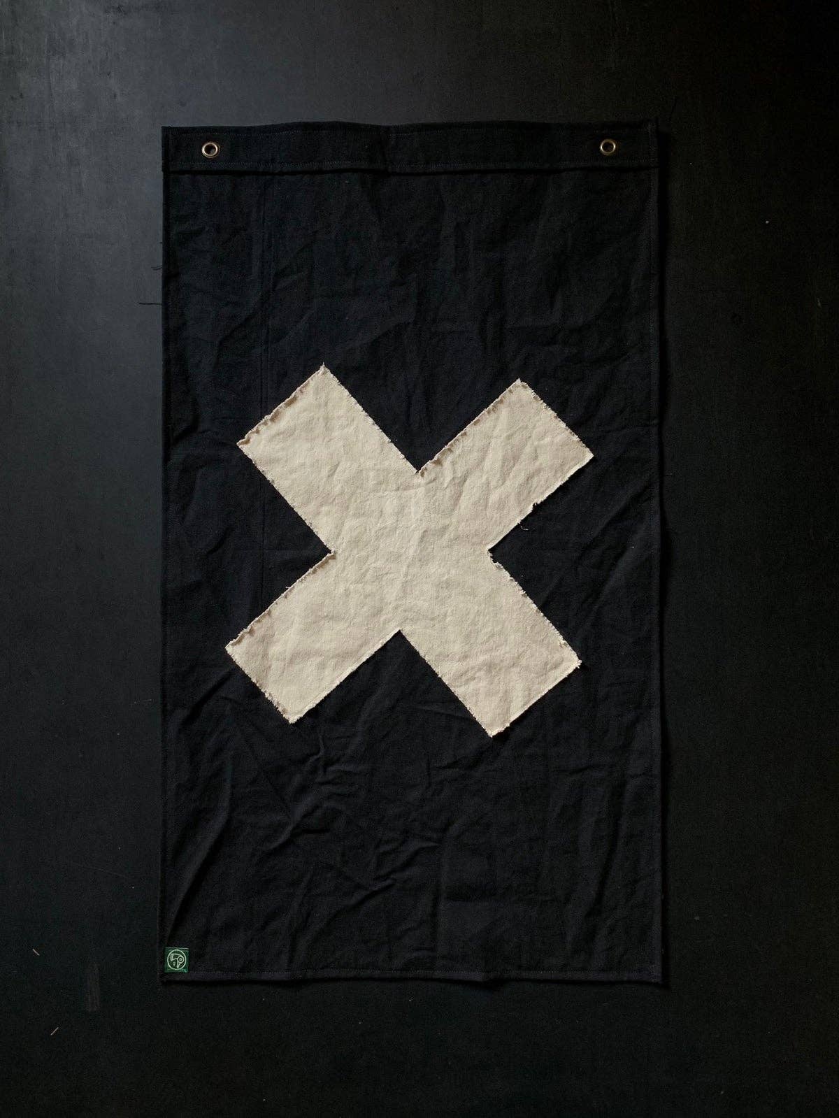 スタンダードカルフォルニア　フラッグ　国旗 Black X Flag – Wild Cargo