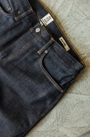 The Barrel Classic Straight - Indigo Raw 14oz Selvedge